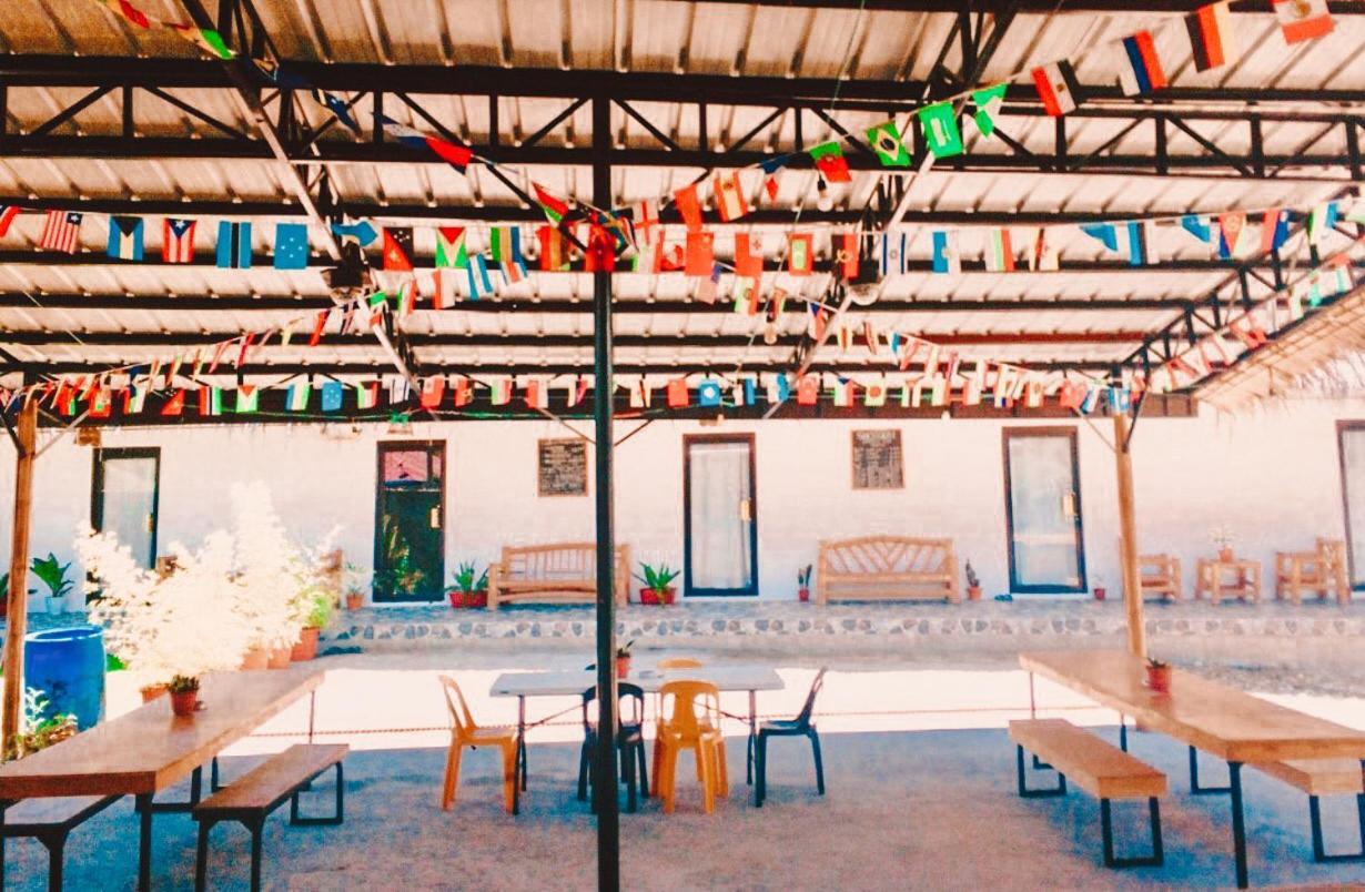 The Hangover Hostel Моалбоал Экстерьер фото
