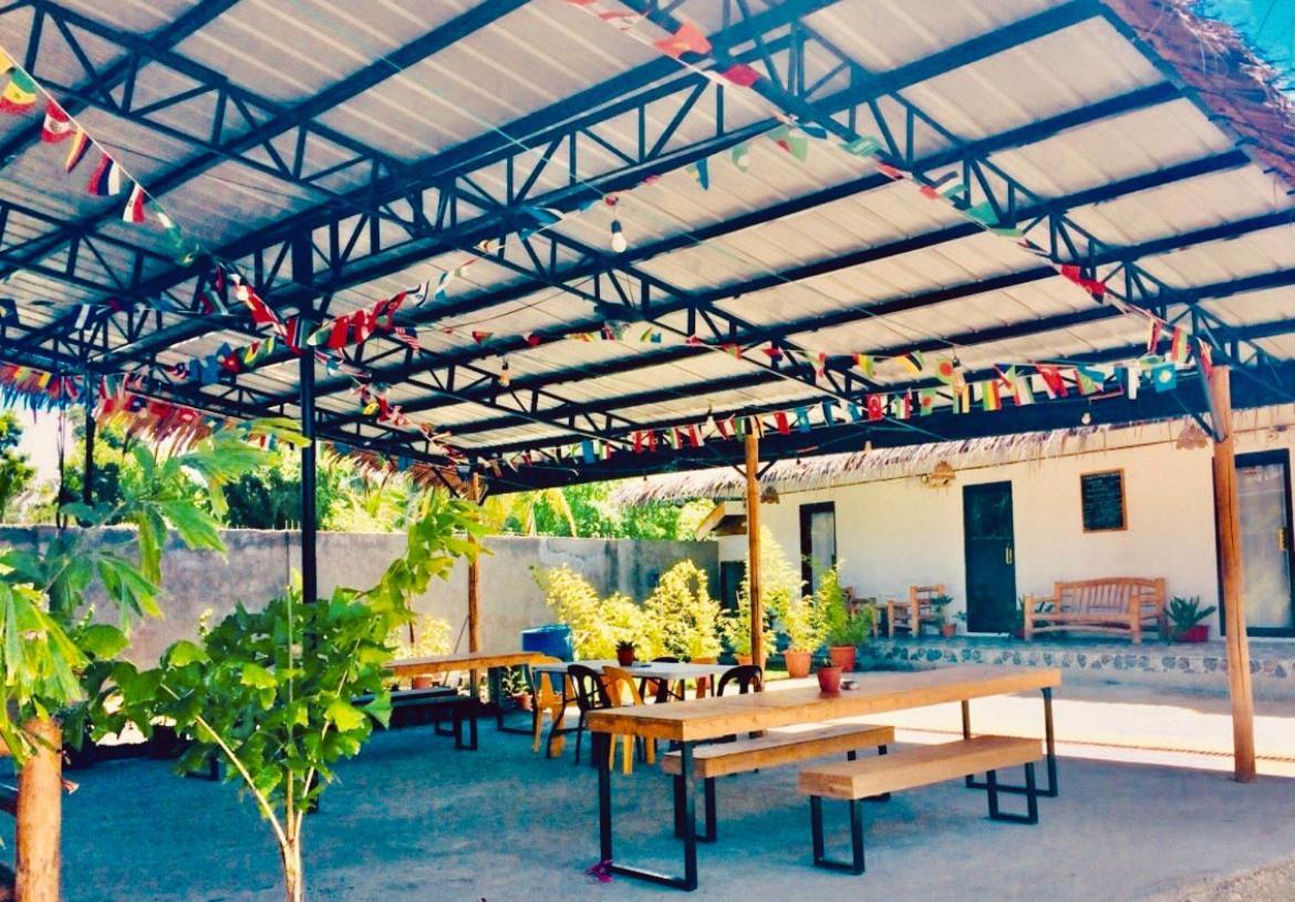 The Hangover Hostel Моалбоал Экстерьер фото